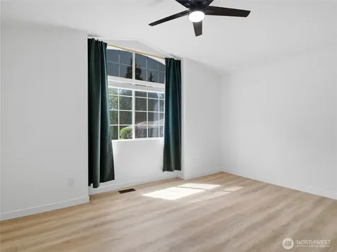 3803 Crystal Ridge Drive SE Puyallup WA 98372