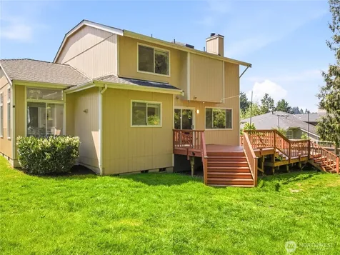 3803 Crystal Ridge Drive SE Puyallup WA 98372