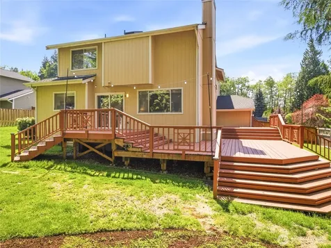 3803 Crystal Ridge Drive SE Puyallup WA 98372