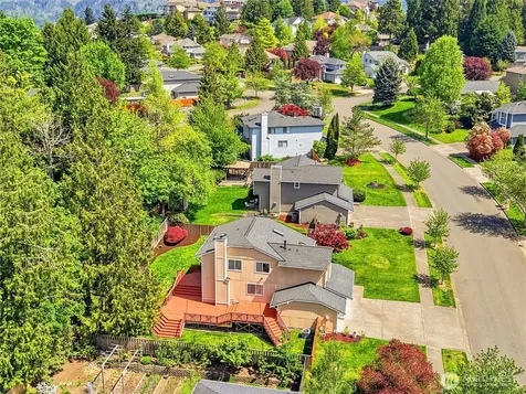 3803 Crystal Ridge Drive SE Puyallup WA 98372