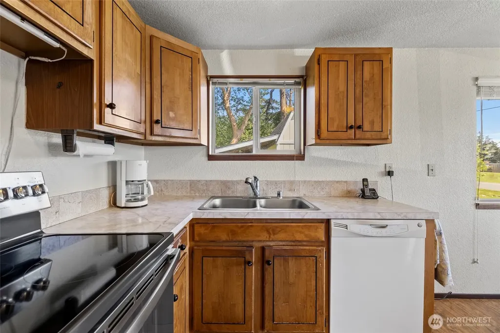 977 Moonraker Drive Freeland WA 98249