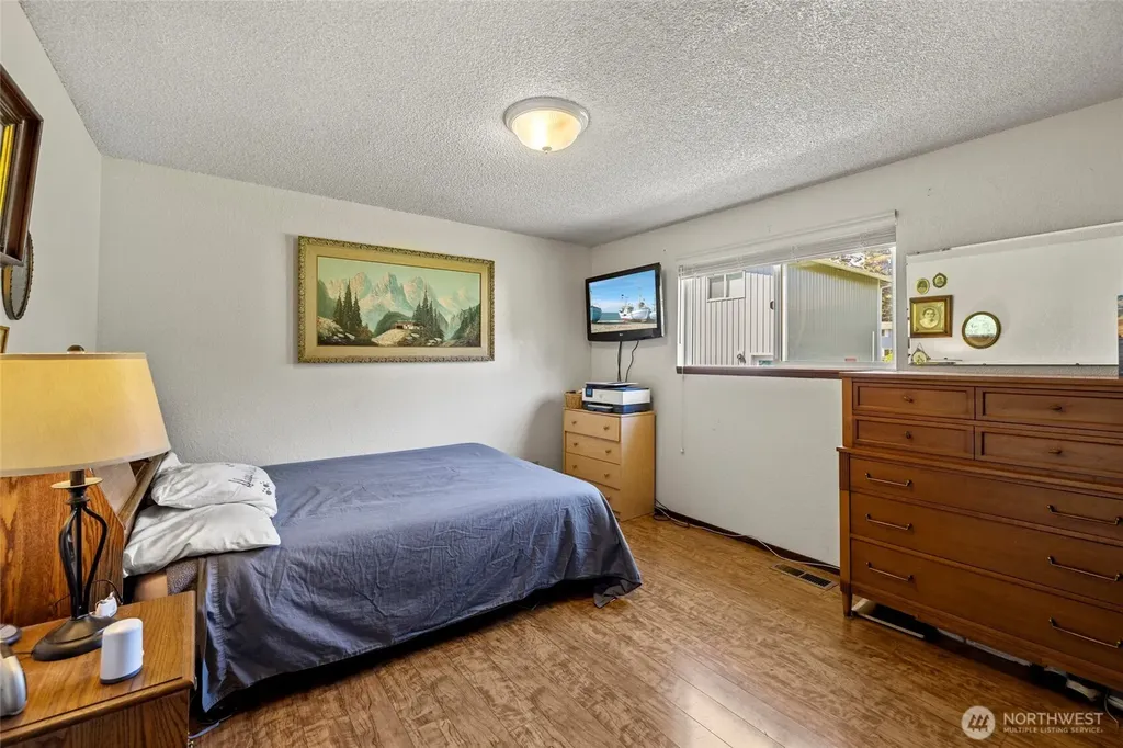 977 Moonraker Drive Freeland WA 98249