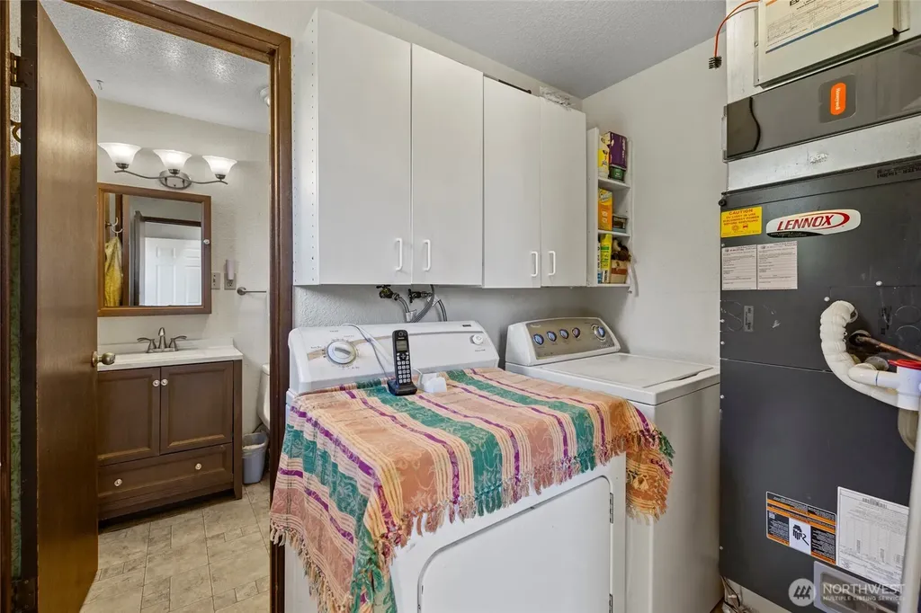 977 Moonraker Drive Freeland WA 98249