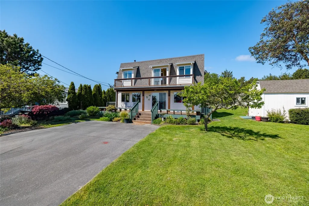 977 Moonraker Drive Freeland WA 98249