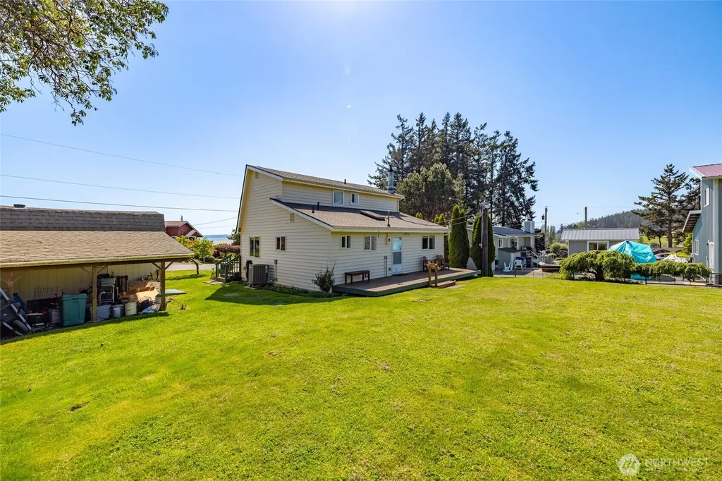 977 Moonraker Drive Freeland WA 98249