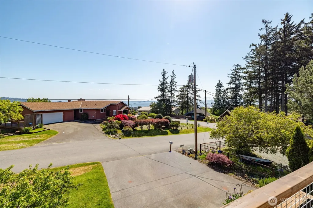 977 Moonraker Drive Freeland WA 98249