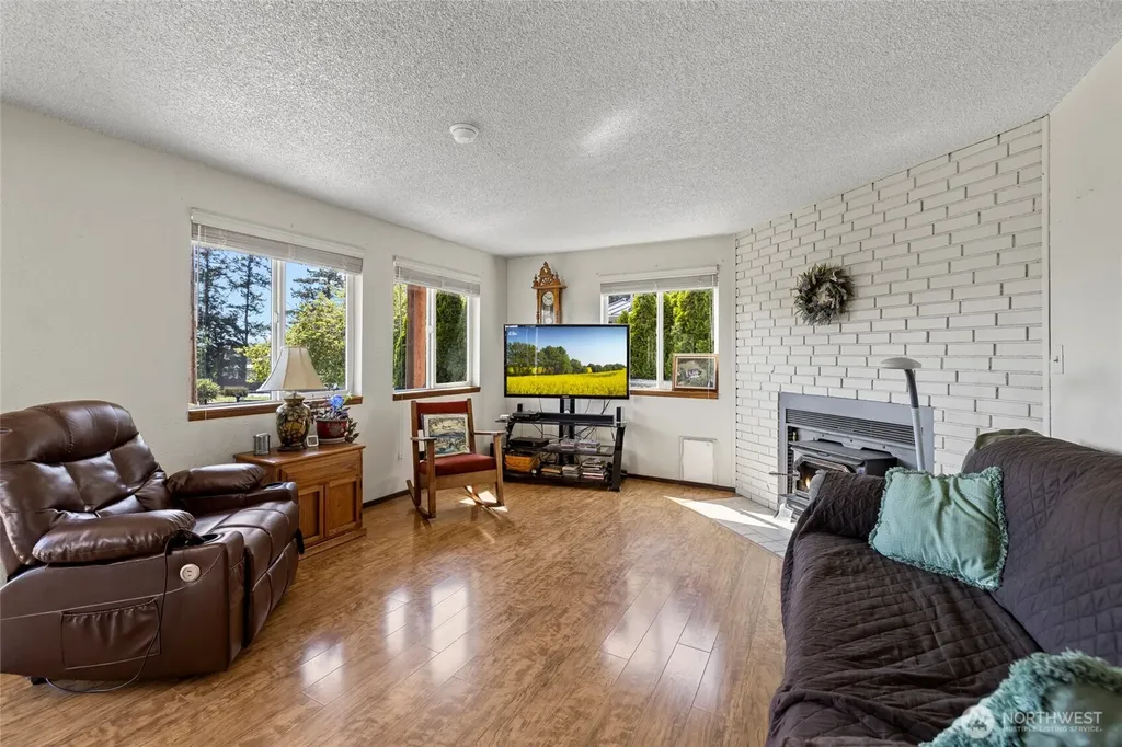 977 Moonraker Drive Freeland WA 98249