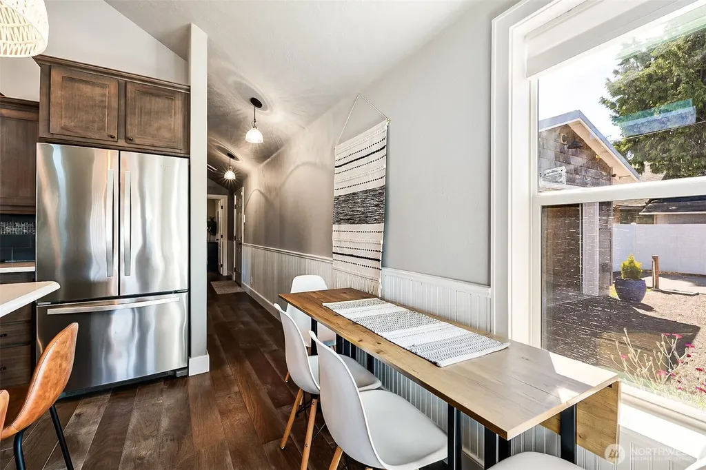 1210 32nd Street Seaview WA 98644