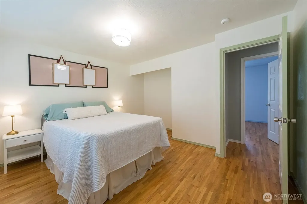 4823 66th Avenue W University Place WA 98467