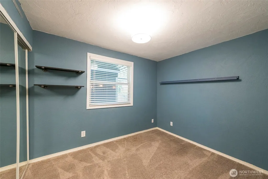 4823 66th Avenue W University Place WA 98467