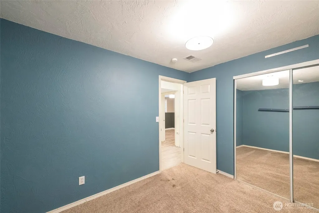4823 66th Avenue W University Place WA 98467