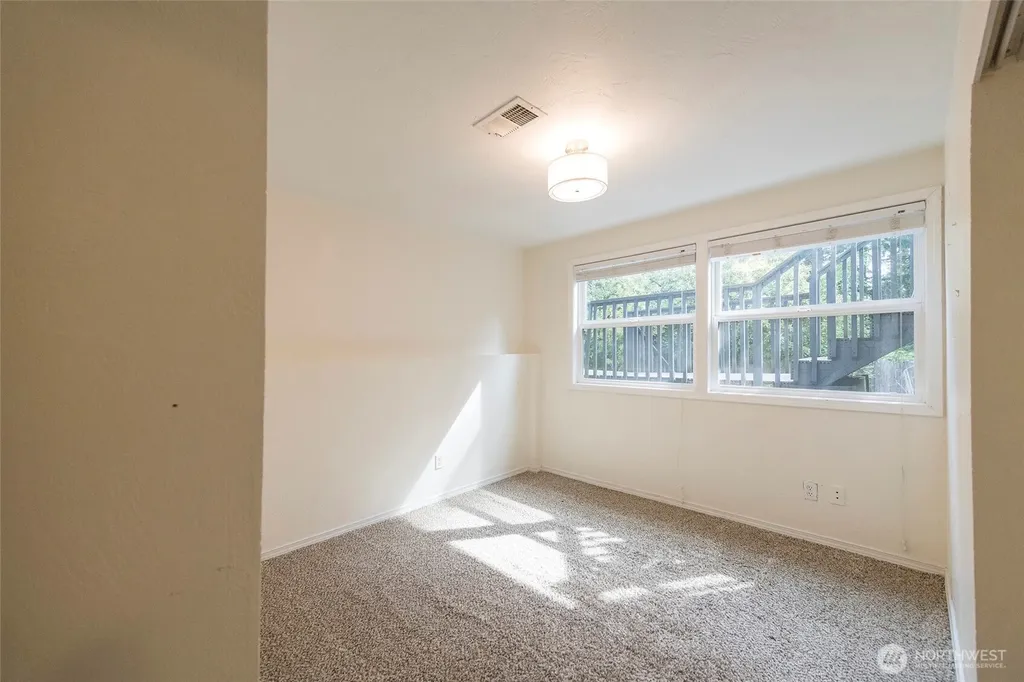 4823 66th Avenue W University Place WA 98467
