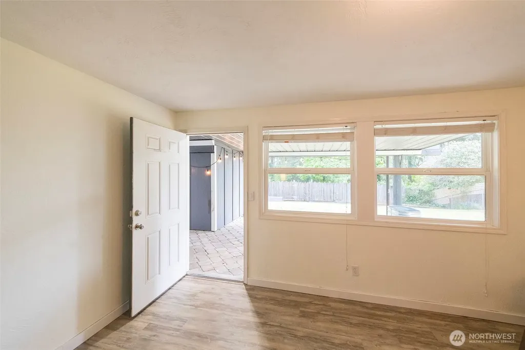 4823 66th Avenue W University Place WA 98467