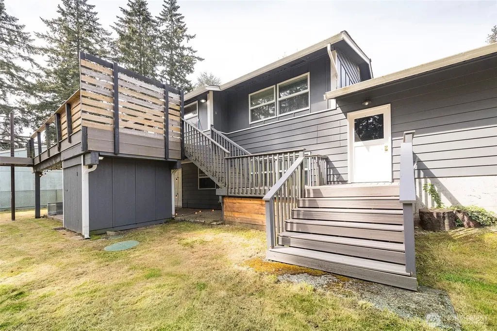 4823 66th Avenue W University Place WA 98467
