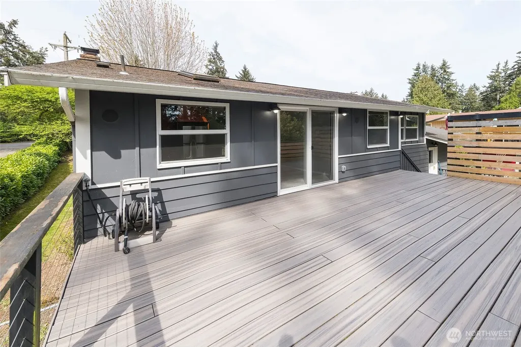 4823 66th Avenue W University Place WA 98467
