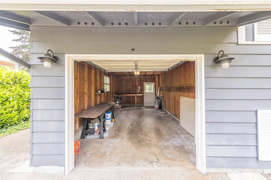 4823 66th Avenue W University Place WA 98467