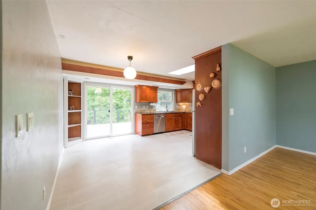 4823 66th Avenue W University Place WA 98467