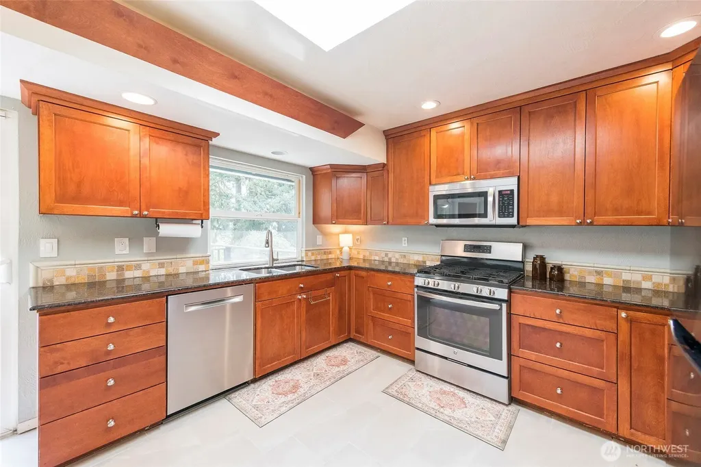 4823 66th Avenue W University Place WA 98467
