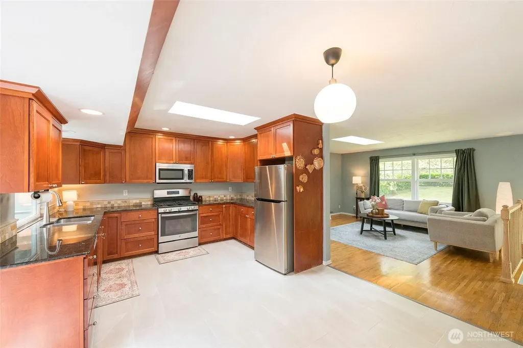 4823 66th Avenue W University Place WA 98467