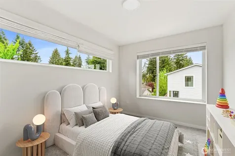 13628 Manor Way Lynnwood WA 98087