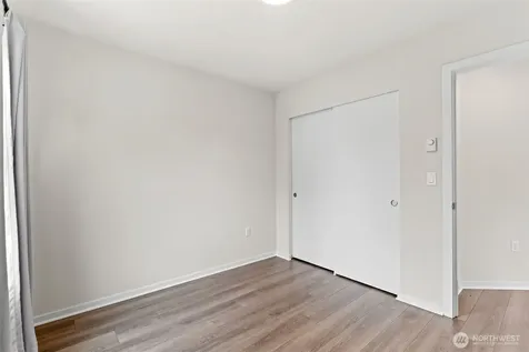 13628 Manor Way Lynnwood WA 98087