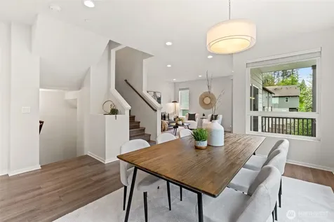 13628 Manor Way Lynnwood WA 98087