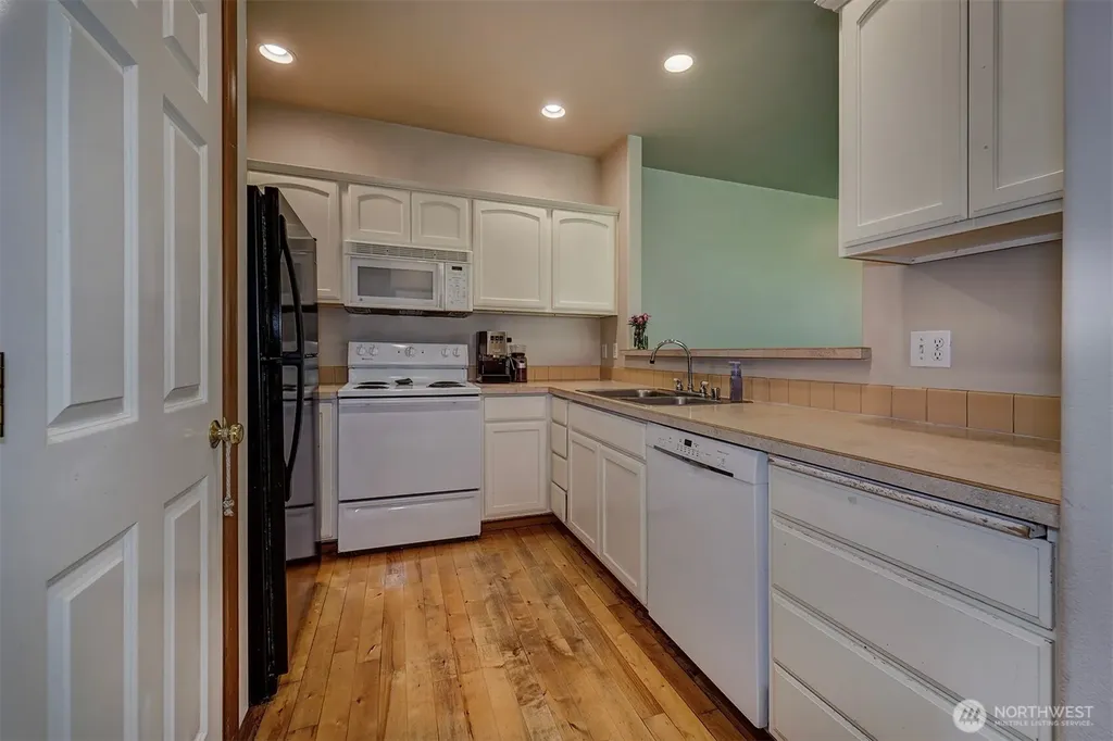 10648 NE Kingston Meadow Circle Kingston WA 98346