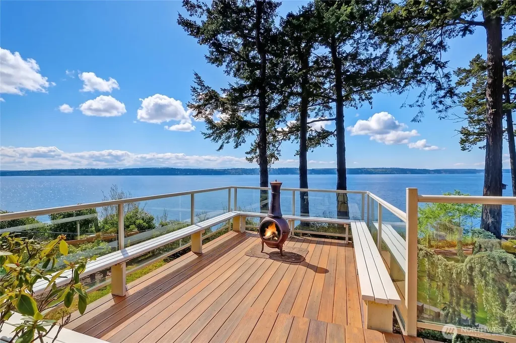 1246 SW Camano Drive Camano Island WA 98282