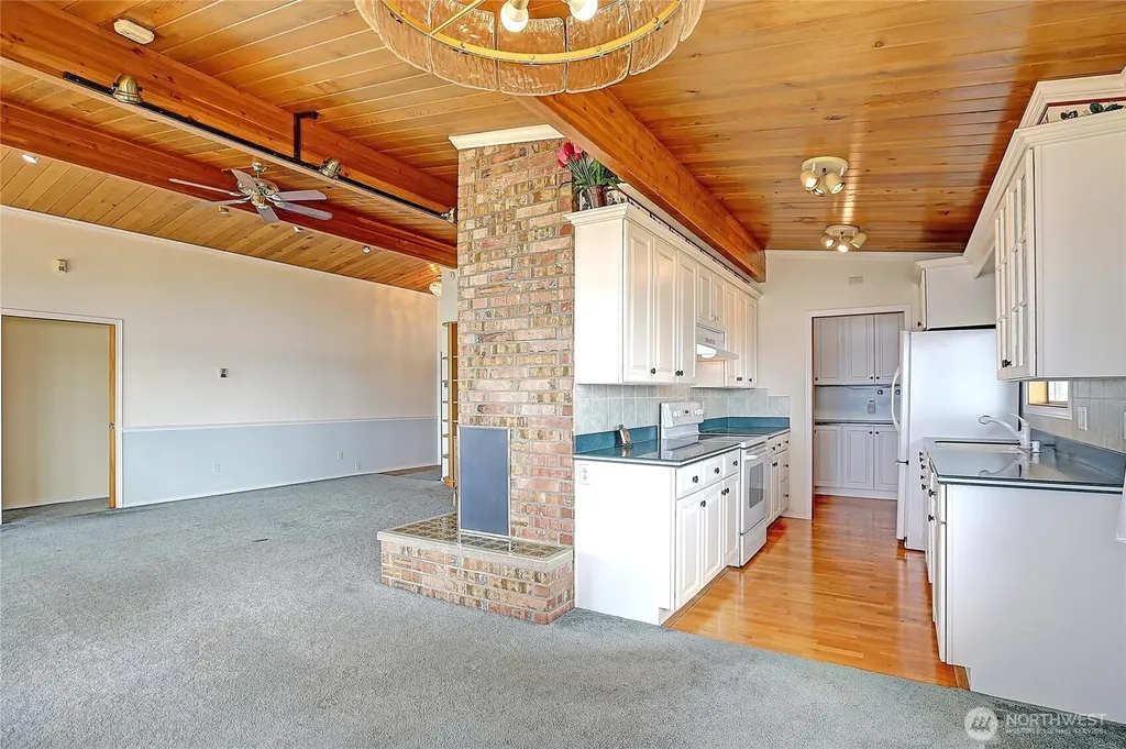 1246 SW Camano Drive Camano Island WA 98282