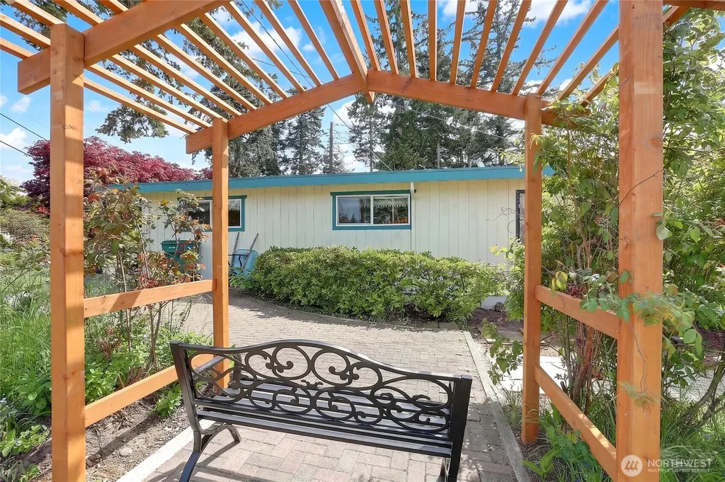 1246 SW Camano Drive Camano Island WA 98282