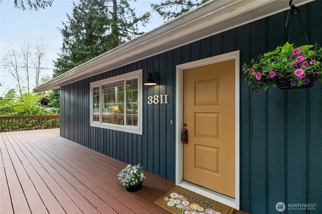 3811 Lakeway Drive Bellingham WA 98229