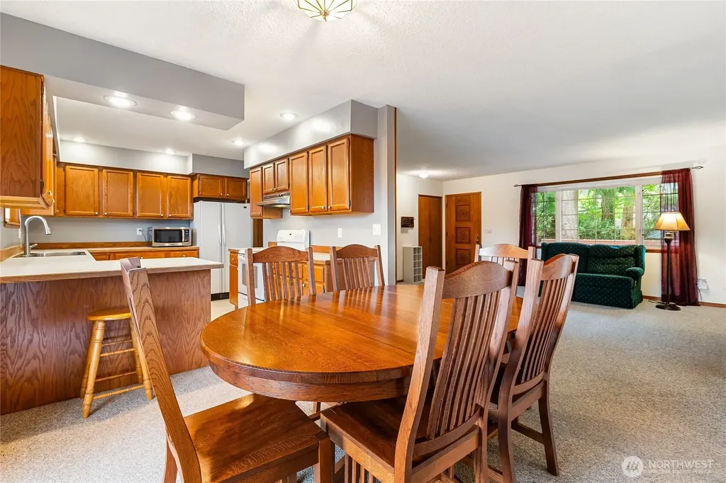 3811 Lakeway Drive Bellingham WA 98229