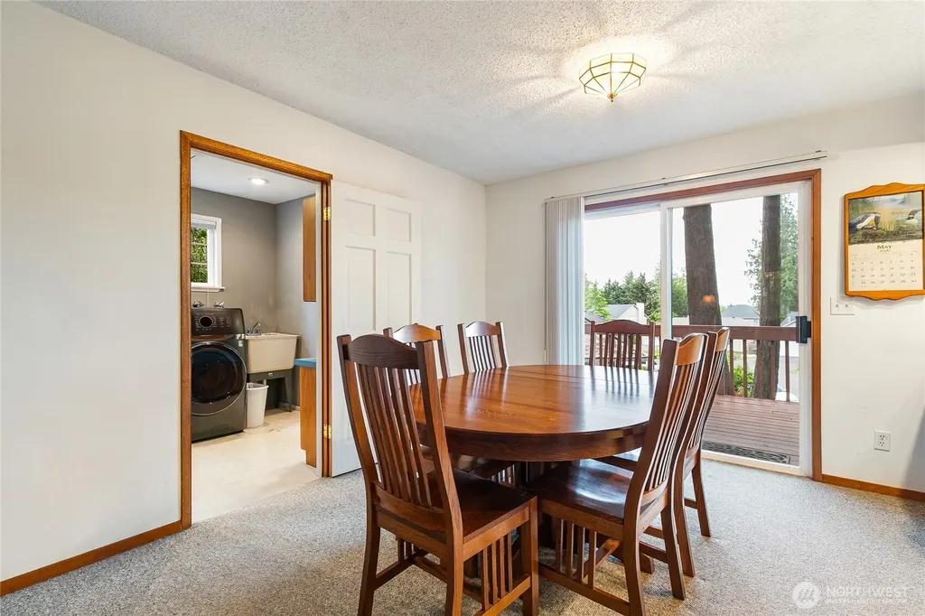 3811 Lakeway Drive Bellingham WA 98229
