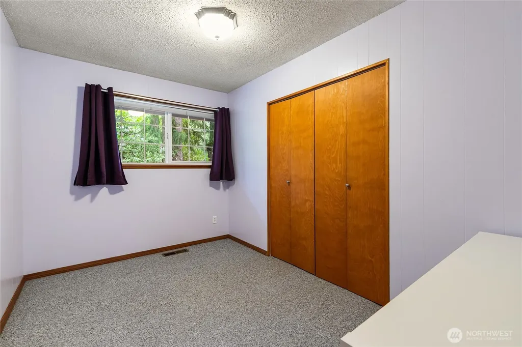 3811 Lakeway Drive Bellingham WA 98229