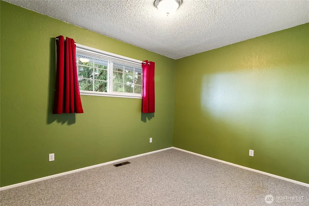 3811 Lakeway Drive Bellingham WA 98229