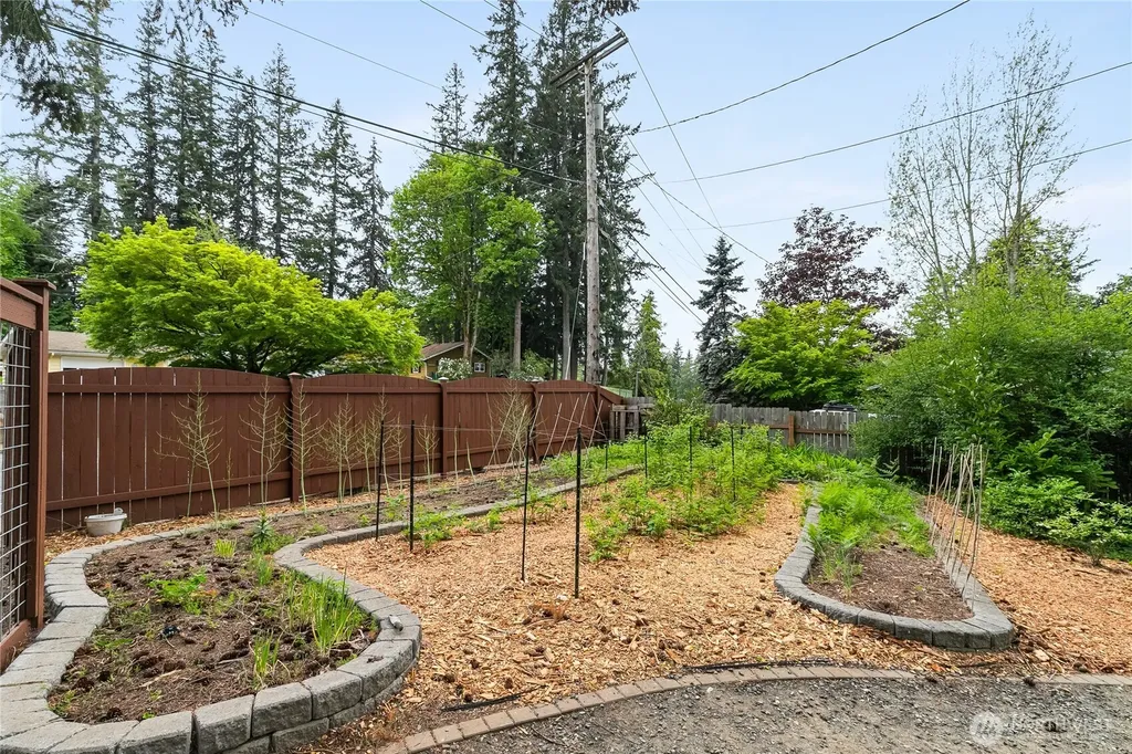 3811 Lakeway Drive Bellingham WA 98229