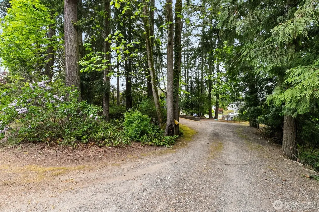 3811 Lakeway Drive Bellingham WA 98229