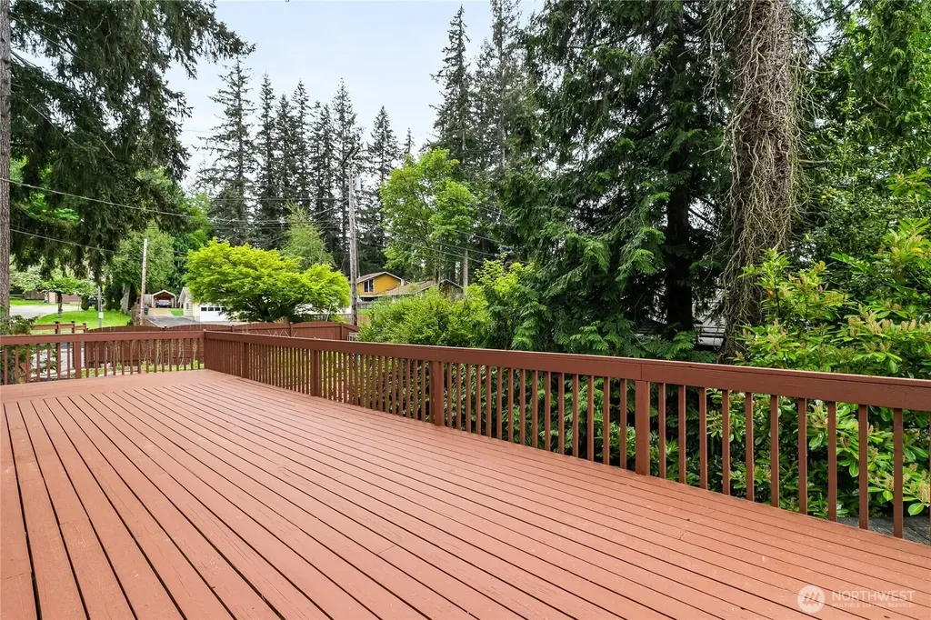 3811 Lakeway Drive Bellingham WA 98229