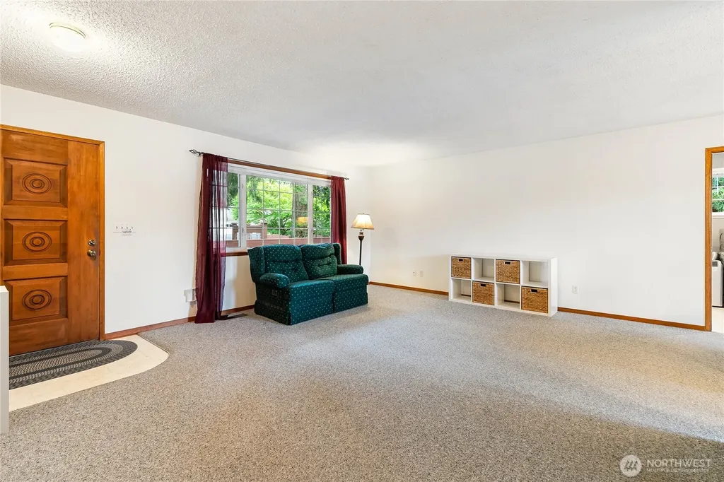 3811 Lakeway Drive Bellingham WA 98229