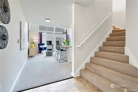 2415 2nd Avenue Seattle WA 98121