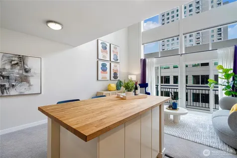 2415 2nd Avenue Seattle WA 98121