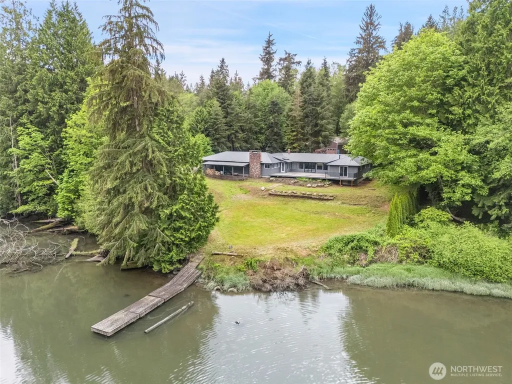 27582 State Highway 104 NE Kingston WA 98346