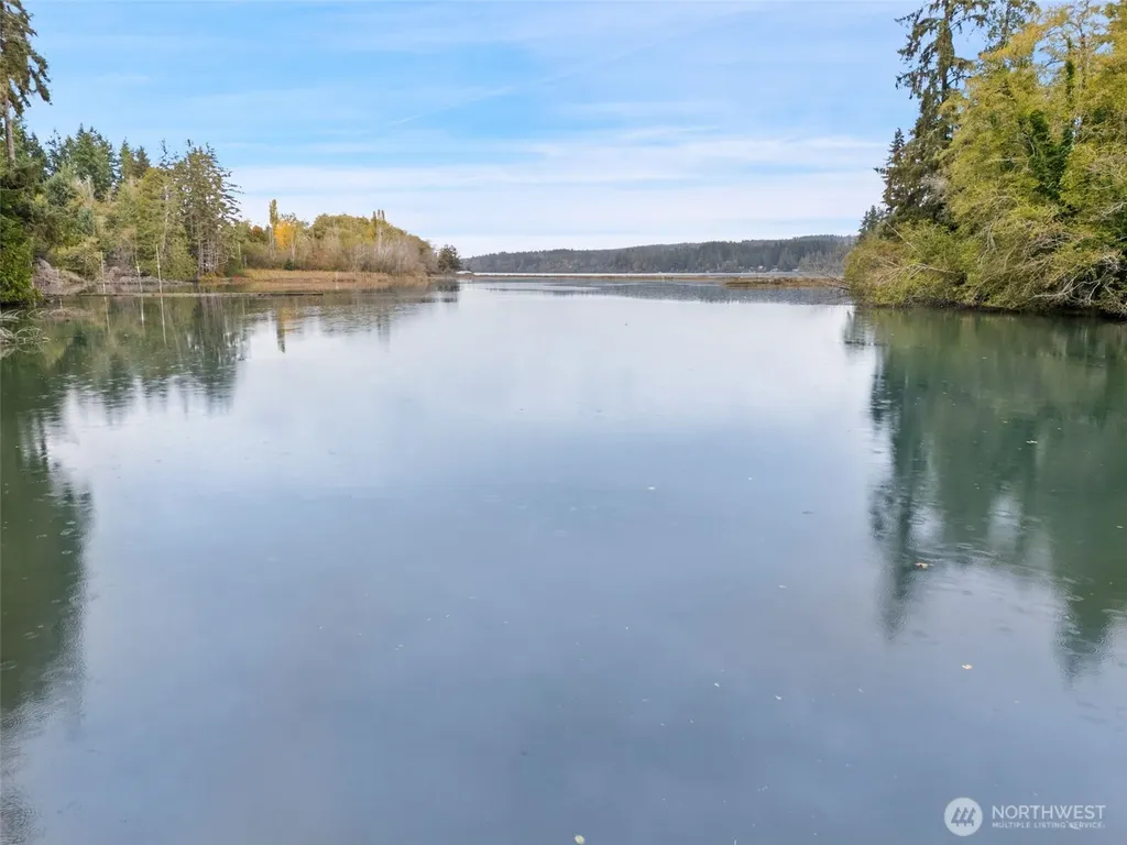 27582 State Highway 104 NE Kingston WA 98346