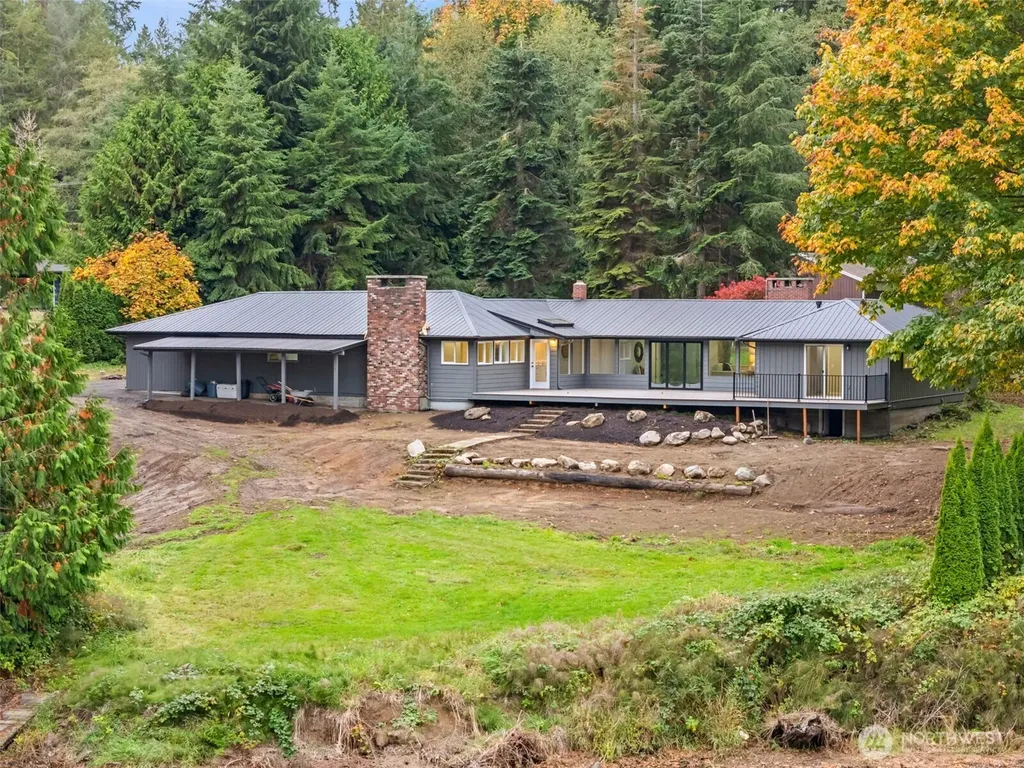 27582 State Highway 104 NE Kingston WA 98346