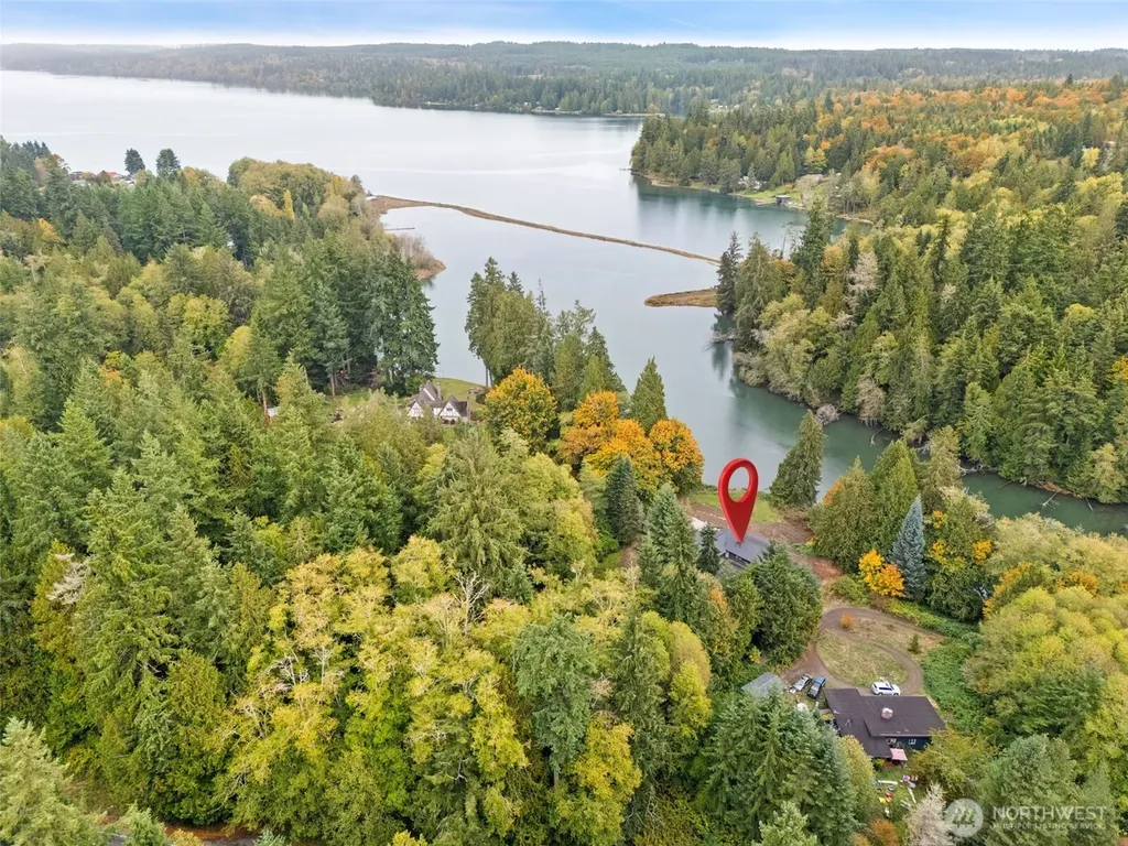 27582 State Highway 104 NE Kingston WA 98346