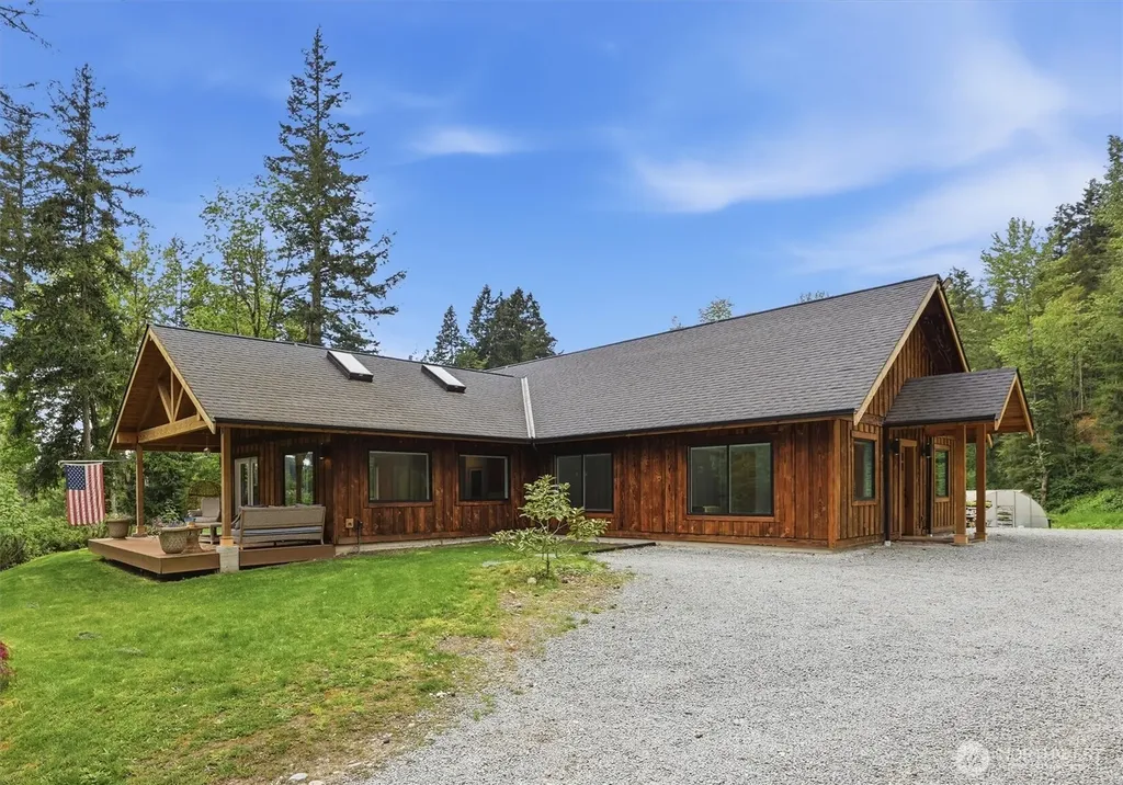 1815 Sunday Lake Road Stanwood WA 98292