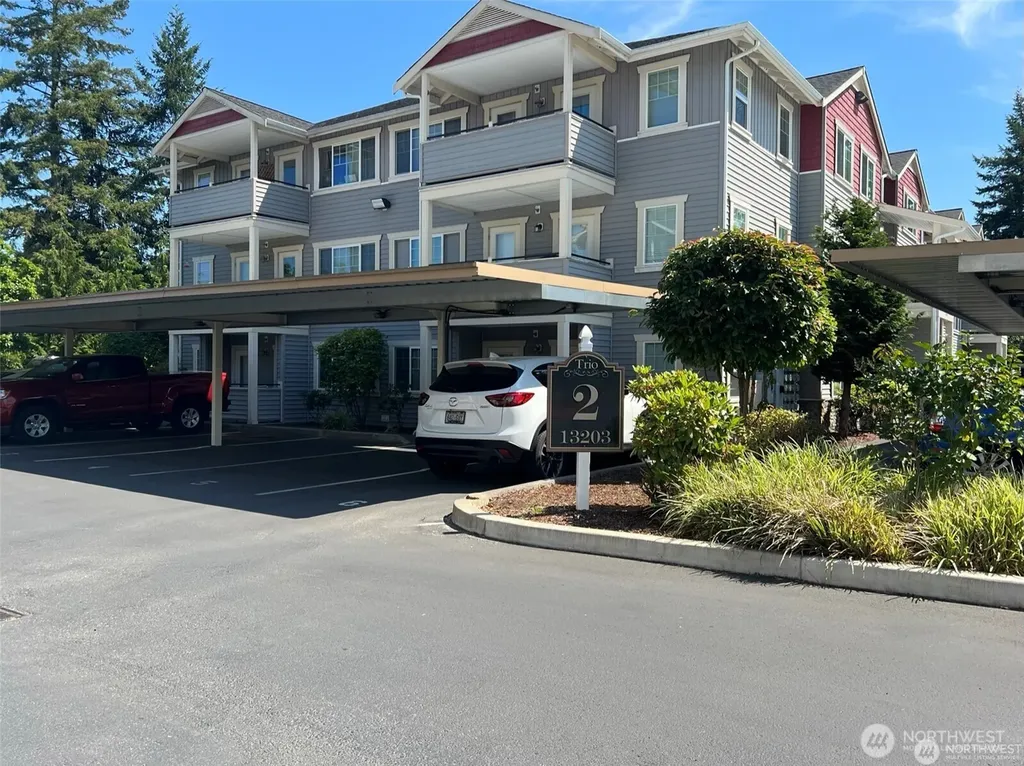 13203 97th Avenue E Puyallup WA 98373