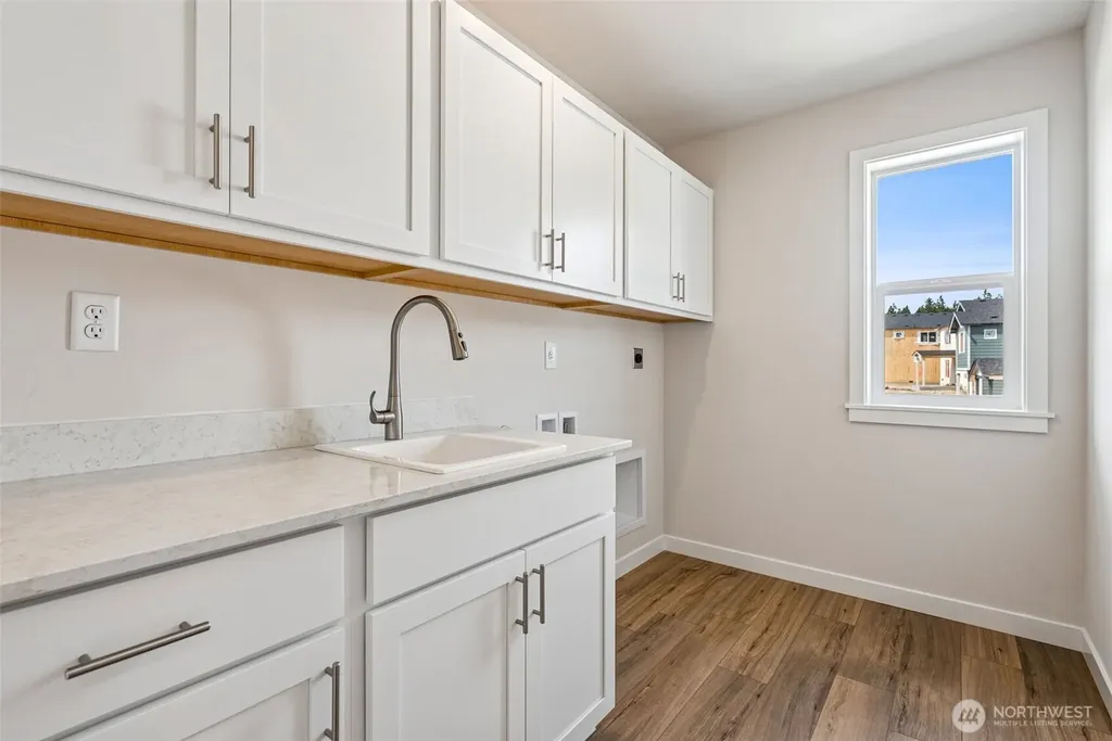 2043 NE Norseman Way Poulsbo WA 98370