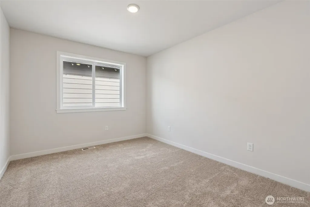 2043 NE Norseman Way Poulsbo WA 98370