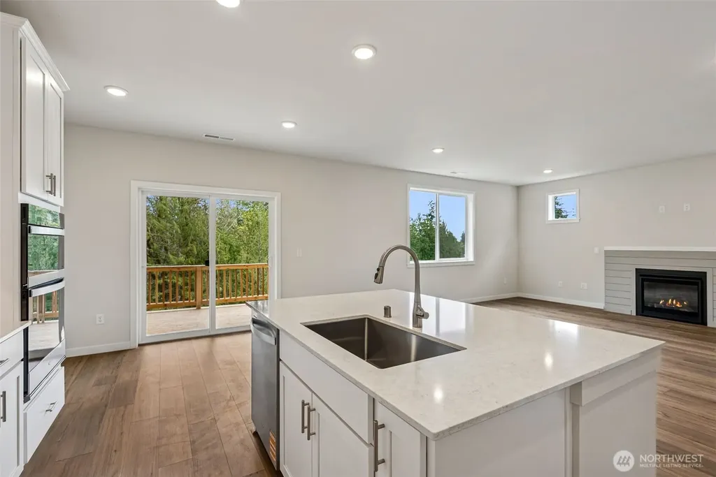 2043 NE Norseman Way Poulsbo WA 98370